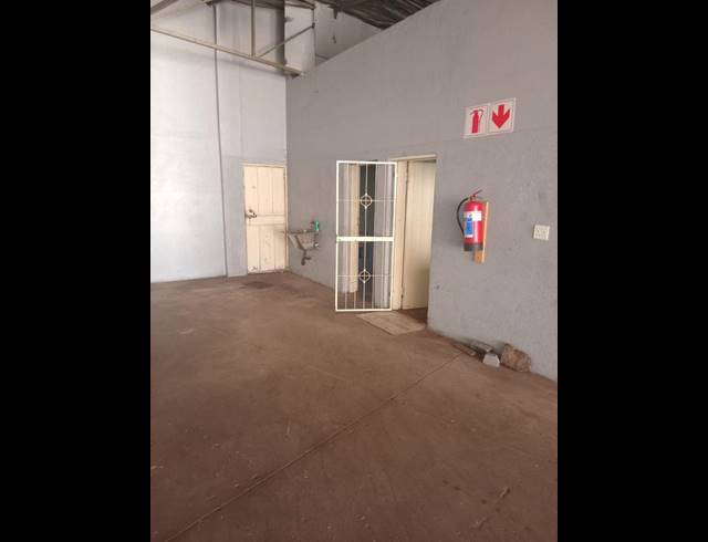 INDUSTRIAL PROPERTY TO RENT IN BENROSE